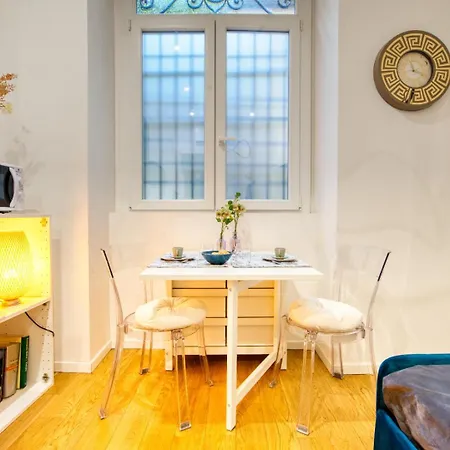 Guesthost - Casa Alexandra Apartman Milánó